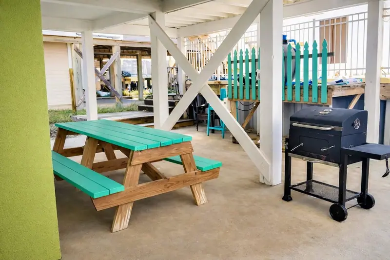 Picnic table and grill, Beachfront Duplex