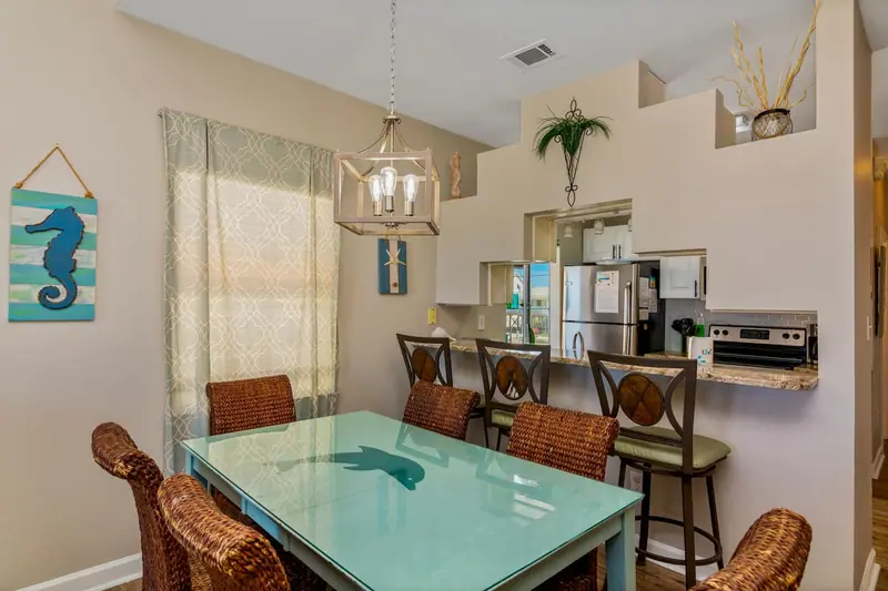 Side B dining area, Beachfront Duplex