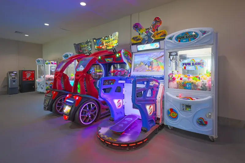 Arcade, Oasis Unit 2201